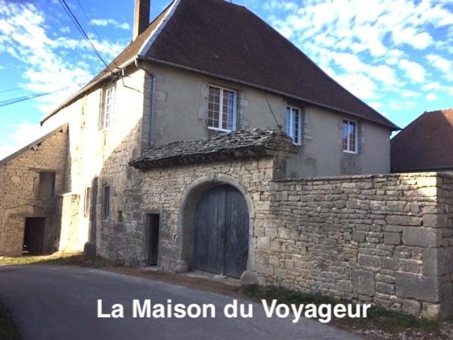 La Maison Du Voyageur 1546 Passavant Exterior photo